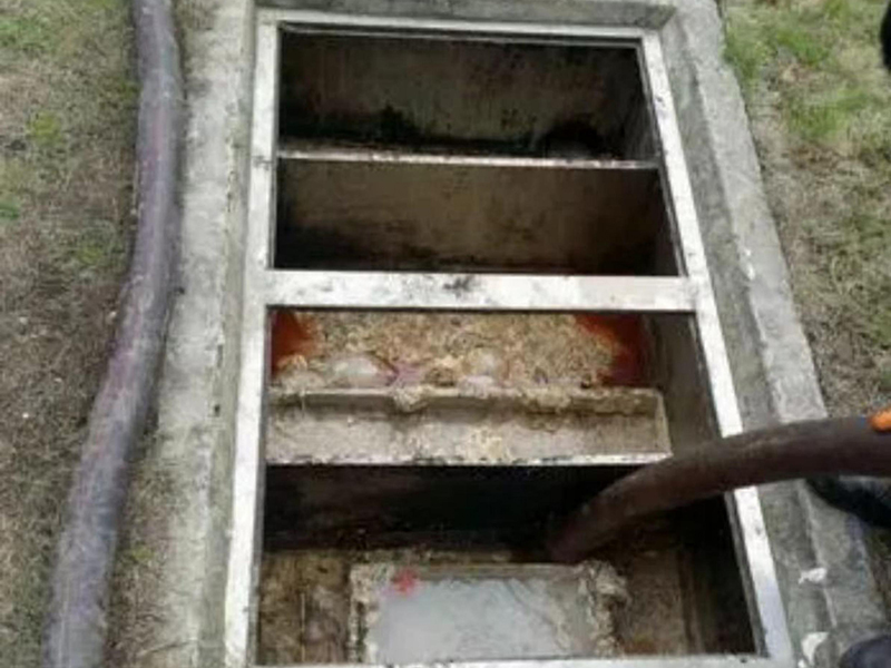 梁河隔油池清理