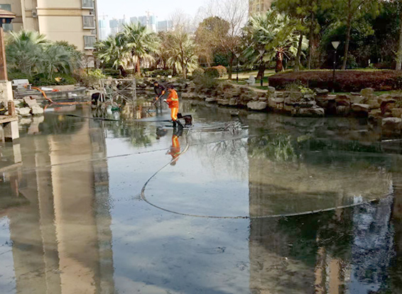 梁河景观池淤泥清理